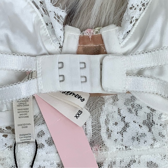 NWT For Love and Lemons X Victoria’s Secret VS Mia Lace Bodysuit Teddy Lingerie - Picture 11 of 16